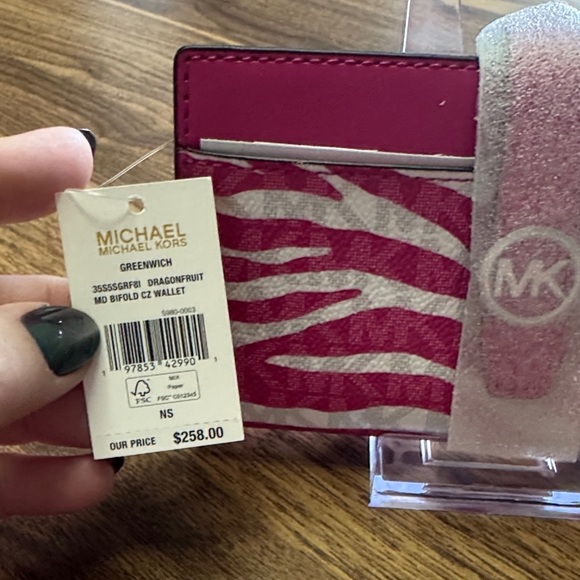Michael Kors Fuchsia and Cream Zebra Wallet - Picture 2 of 5